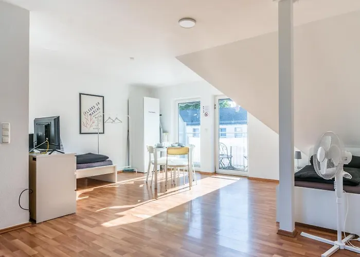 Διαμέρισμα Voll Ausgestattetes, Moebliertes Mit Balkon Und Einzelbetten - Inklusive Kueche Und Wlan Βιζμπάντεν