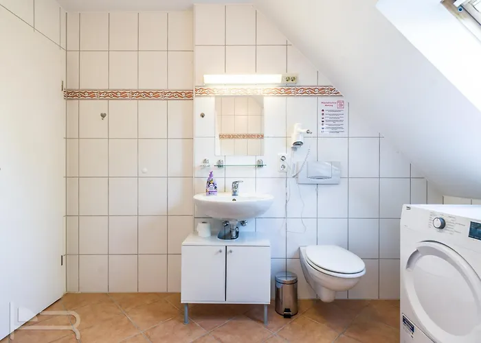 Voll Ausgestattetes, Moebliertes Mit Balkon Und Einzelbetten - Inklusive Kueche Und Wlan Διαμέρισμα Βιζμπάντεν